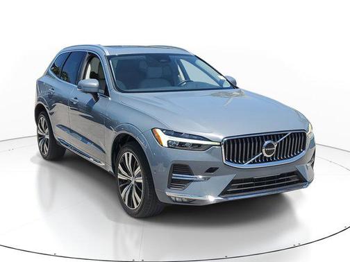 2023 Volvo XC60 B5 Plus Bright Theme