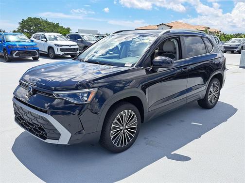 2025 Volkswagen Taos 1.5T SE