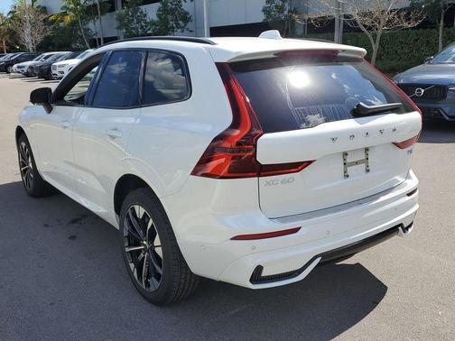 Crystal White Metallic 2026 Volvo XC60 Plug-In Hybrid Plus, T8 AWD Electric/Gasoline, Dark