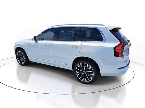 2026 Volvo XC90 B6 Ultra 7-Seater