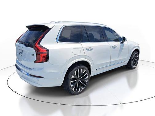 2026 Volvo XC90 B6 Ultra 7-Seater