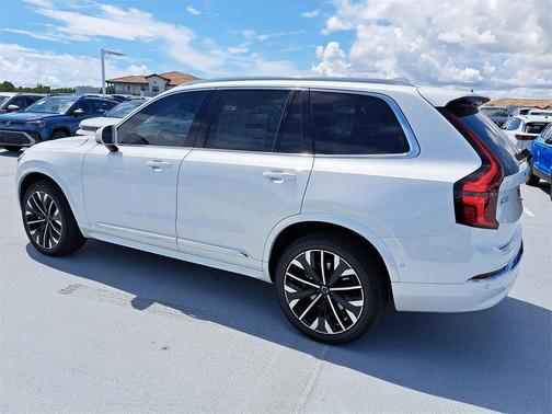 2026 Volvo XC90 B6 Ultra 7-Seater