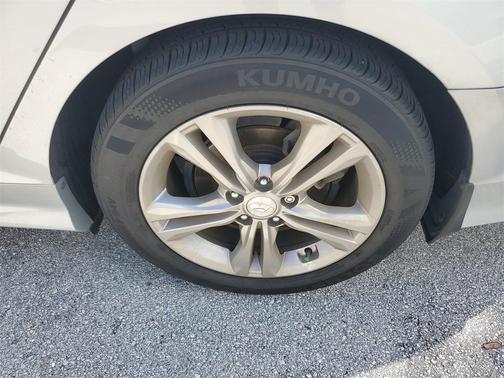 2019 Hyundai SONATA SEL