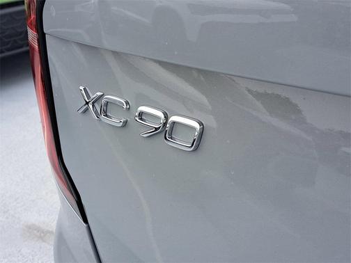 2026 Volvo XC90 Plus, B6 AWD Gas (mild hybrid), Gasoline, Bright, 7 Seats