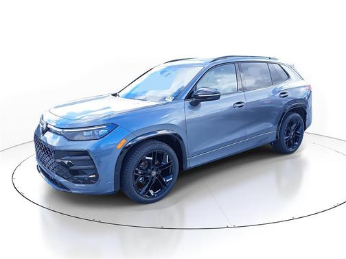 2025 Volkswagen Tiguan 2.0T SE R-Line Black