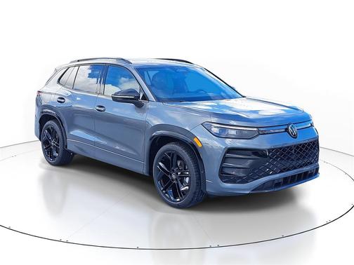 2025 Volkswagen Tiguan 2.0T SE R-Line Black
