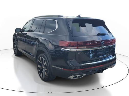 Deep Black Pearl 2026 Volkswagen Atlas 2.0T SEL Premium R-Line 4MOTION