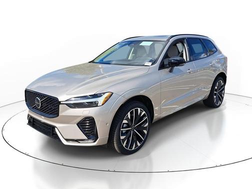 2026 Volvo XC60 B5 Ultra