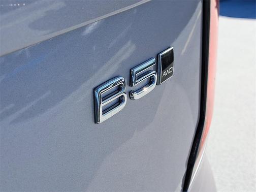 2026 Volvo XC90 Plus, B5 AWD Gas (mild hybrid), Gasoline, Bright, 7 Seats