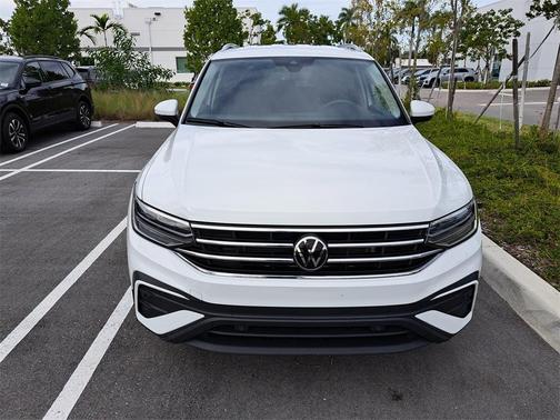 2024 Volkswagen Tiguan 2.0T SE