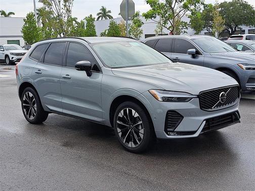 2026 Volvo XC60 B5 Plus