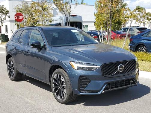 2026 Volvo XC60 B5 Plus