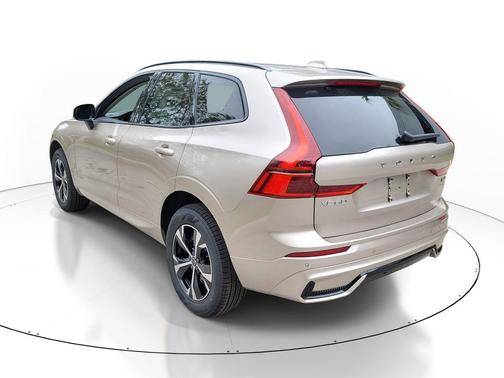 Bright Dusk Metallic 2026 Volvo XC60 B5 Core