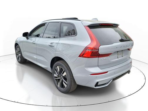 2026 Volvo XC60 B5 Core
