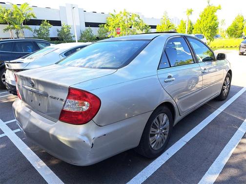 2004 Toyota Camry LE