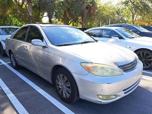 2004 Toyota Camry LE
