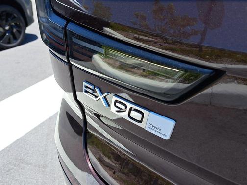 Mulberry Metallic 2025 Volvo EX90 Twin Motor Performance Ultra