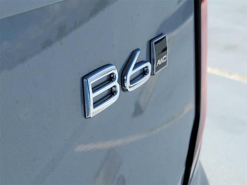 2026 Volvo XC90 Plus, B6 AWD Gas (mild hybrid), Gasoline, Bright, 7 Seats