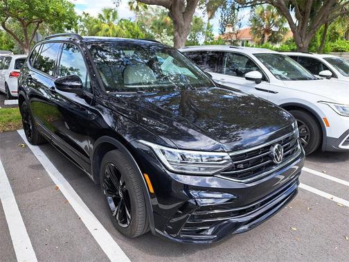 2023 Volkswagen Tiguan 2.0T SE R-Line Black