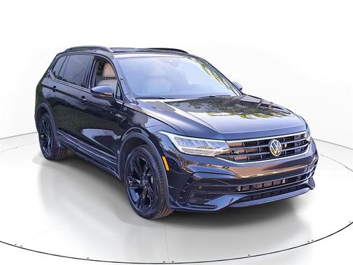 2023 Volkswagen Tiguan 2.0T SE R-Line Black