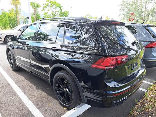 2023 Volkswagen Tiguan 2.0T SE R-Line Black