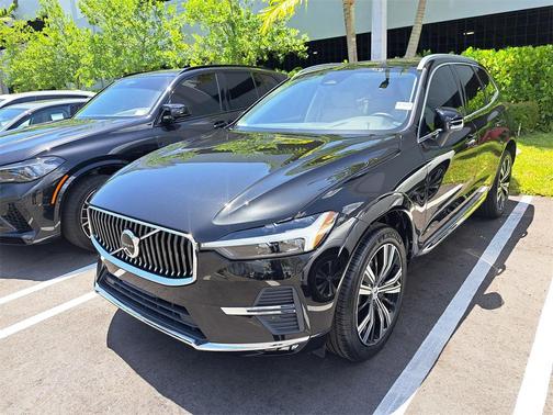 2022 Volvo XC60 B5 Inscription