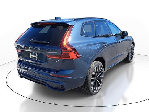 2026 Volvo XC60 Plug-In Hybrid Ultra, T8 AWD Electric/Gasoline, Dark