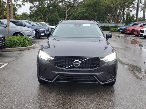 2025 Volvo XC60 B5 Core