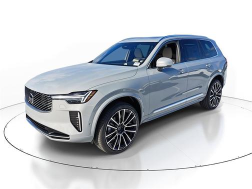 2026 Volvo XC90 B5 Plus 7-Seater