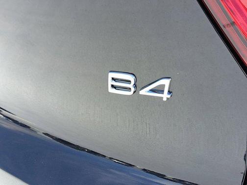 2026 Volvo XC40 B4 Plus