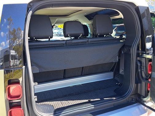 2021 Land Rover Defender 90 First Edition