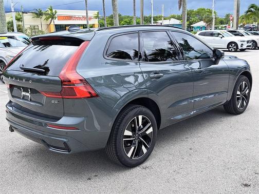 2026 Volvo XC60 B5 Core