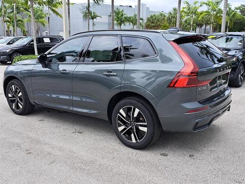 2026 Volvo XC60 B5 Core