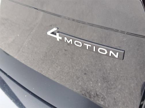 2022 Volkswagen Tiguan 2.0T SEL R-Line 4MOTION