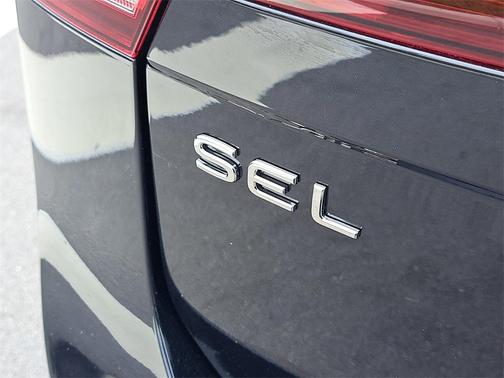 2022 Volkswagen Tiguan 2.0T SEL R-Line 4MOTION