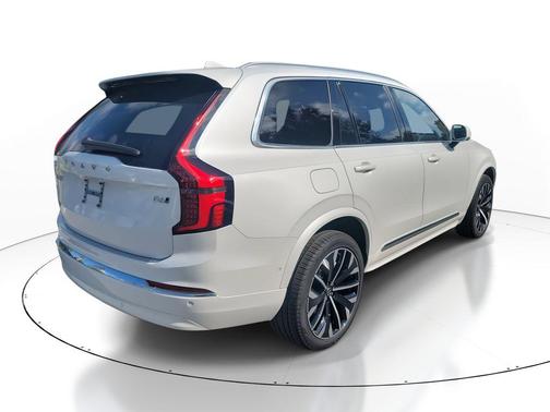 Crystal White Pearl 2026 Volvo XC90 Plus, B6 AWD Gas (mild hybrid), Gasoline, Bright, 7 Seats