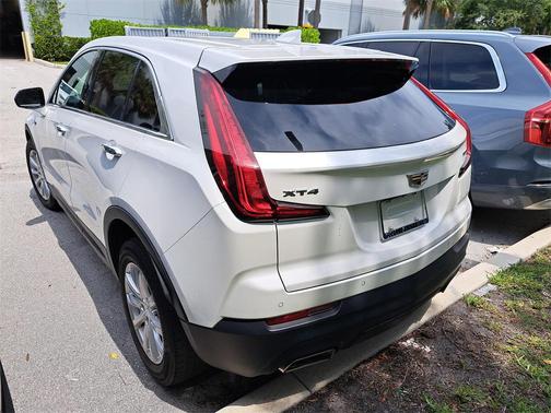 2022 Cadillac XT4 Luxury