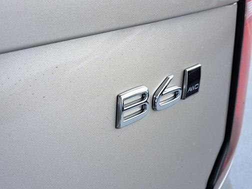 2025 Volvo XC90 B6 Core