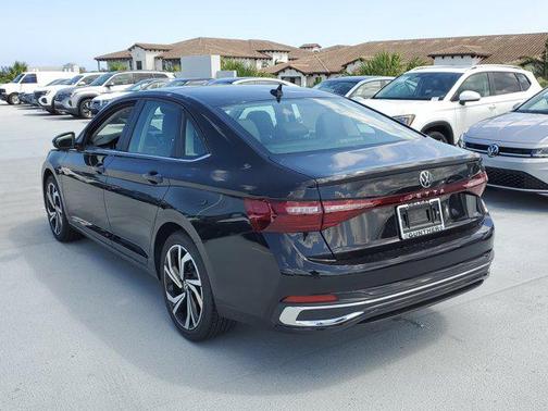 2025 Volkswagen Jetta 1.5T SEL