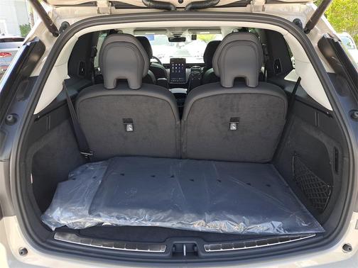 2025 Volvo EX90 Twin Motor Performance Plus 6-Seater