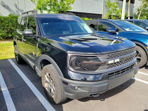 Shadow Black 2023 Ford Bronco Sport Badlands