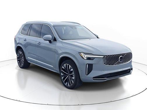 2026 Volvo XC90 B6 Plus 7-Seater