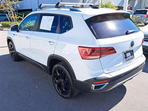 2023 Volkswagen Taos 1.5T SE