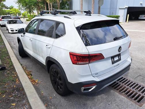 2023 Volkswagen Taos 1.5T SE