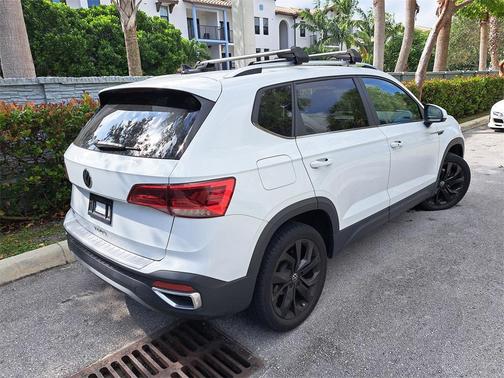 2023 Volkswagen Taos 1.5T SE