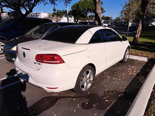 2012 Volkswagen Eos Lux
