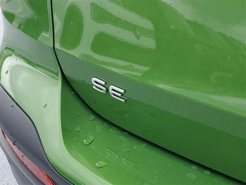 2025 Volkswagen Taos 1.5T SE Black