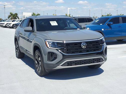 2025 Volkswagen Atlas Cross Sport 2.0T SE w/Technology