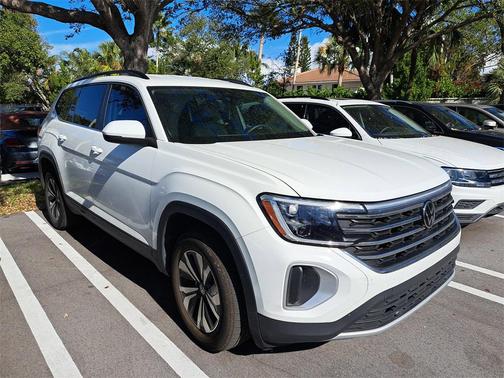 2024 Volkswagen Atlas 2.0T SE