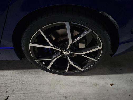 Lapiz Blue Metallic 2022 Volkswagen Golf R 2.0T DSG